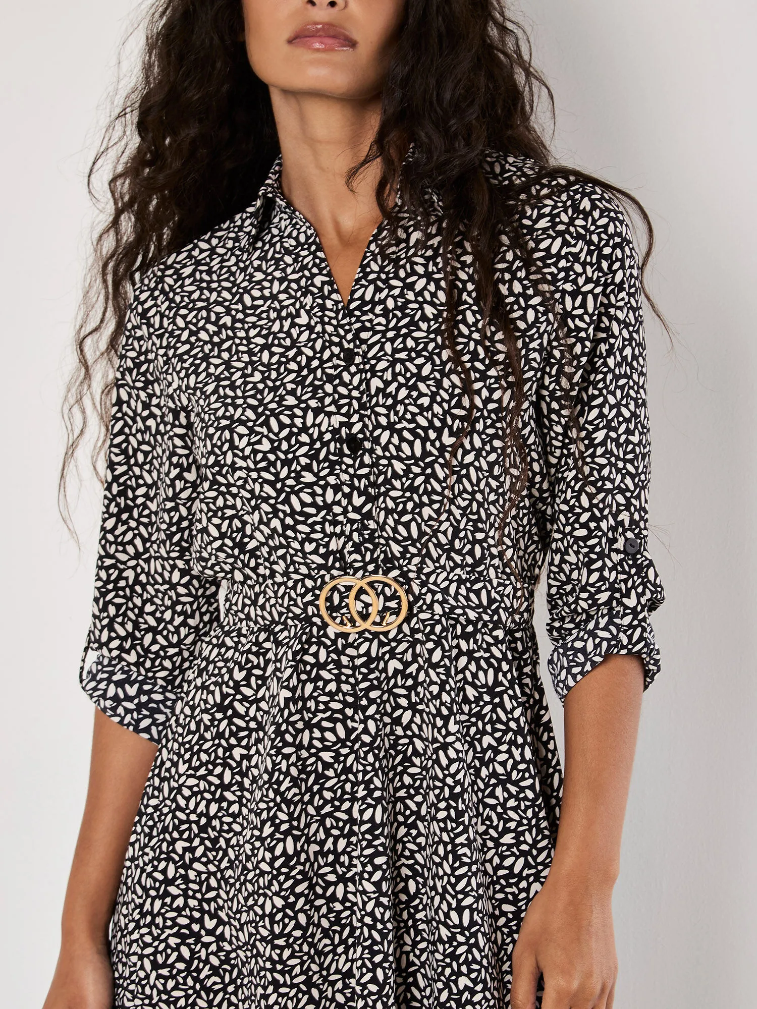 Mini-Robe Chemise Ceinturée À Imprimé Pétales Vêtements Apricot